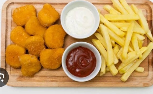 Nuggets with fries
